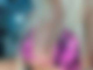 adrianna777's Live Sex Cam Show
