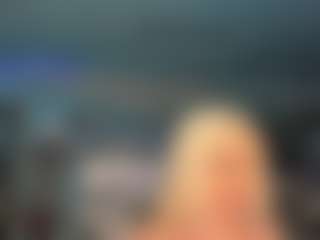 adrianna777's Live Sex Cam Show