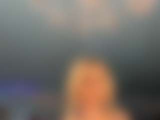 Live cam show with adrianna777 - College Mature on livesexfox.com