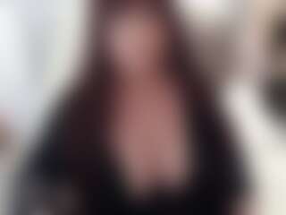 AdelineValo's Live Sex Cam Show