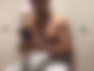 Bigman260's Live Sex Cam Show