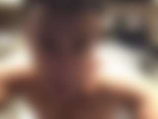 Live cam show with Bigman260 - Small Cock on CamClone