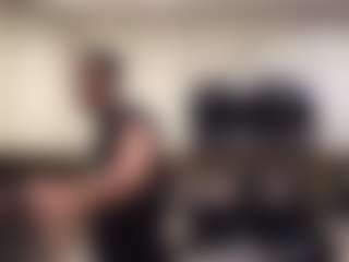 Bigman260's Live Sex Cam Show