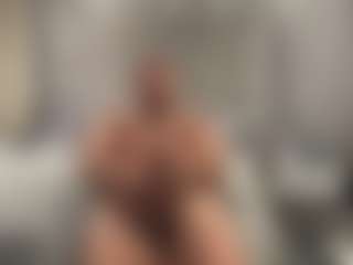 Bigman260's Live Sex Cam Show