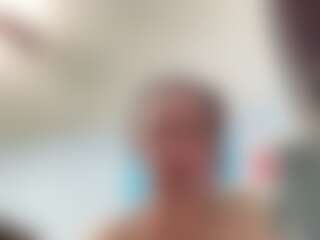 Live cam show with lilroshs - No Smoking on Camsoda