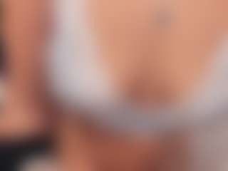 preciousailyn's Live Sex Cam Show