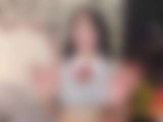 emiiily's Live Sex Cam Show