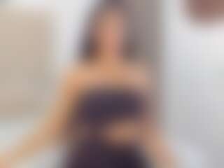 Live cam show with marianacastro - Show on xplaylive.com