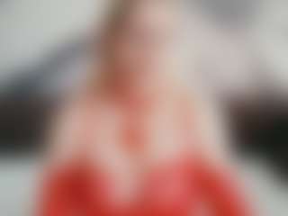 marillyn MILF webcam performer live streaming