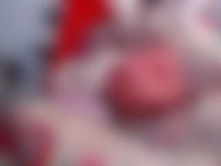 Live cam show with freshlatin4you - Black Petite on Livezox