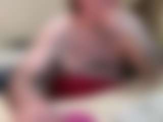 Live cam show with coach karl - Bull on Stripli.com