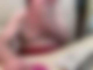 Live cam show with coach karl - Bedroom on googirlz