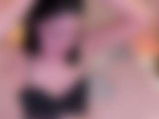 Live cam show with Soffy Watson - Pov on friskycurves.com