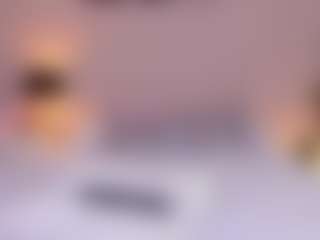 Spettacolo in cam dal vivo con Soffy Watson - Plug su Camsoda