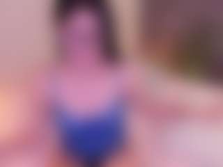 Live cam show with Soffy Watson - Longhair on Camsoda