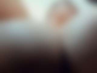 lovelyclara4u's Live Sex Cam Show