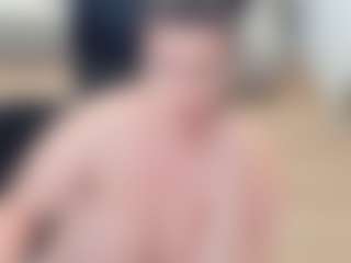lovelyclara4u's Live Sex Cam Show