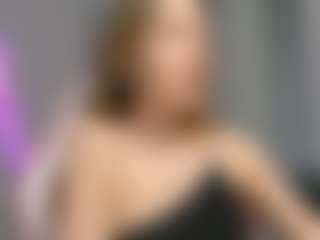 Live cam show with hotcarolinexo - Average on Camsoda