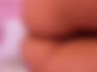 Live cam show with Hanna Taylor - Colombia on Streamer API