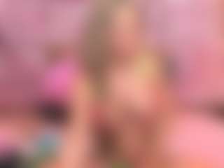 Live cam show with LiaMetz - Flex on Camming Site