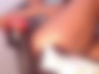 Live cam show with SexLatina06 - Strapon on Camsoda