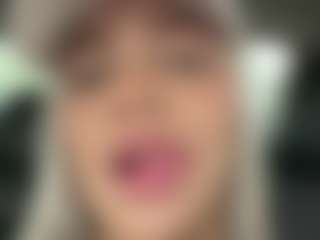 Salomme Cruz's Live Sex Cam Show
