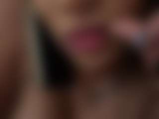 Live cam show with Salomme Cruz - Gagging on boobsie.com