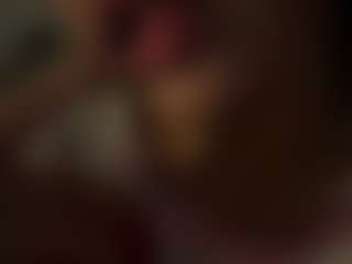 Live cam show with Salomme Cruz - Gagging on Camsoda