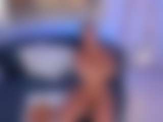Live cam show with renatareyes - Student on CamwithHer