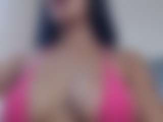 Live cam show with sophiacruz - Skinny on TeamSkeetLive