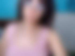 Live-camshow met nadiablack - Solo op Camsoda