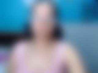 nadiablack's Live Sex Cam Show
