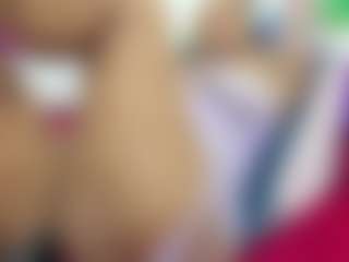 Live cam show with NahomyFox - Small Tits on Camsoda