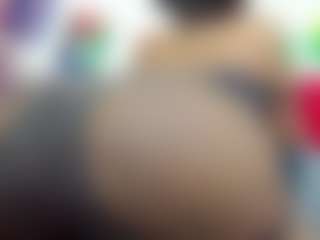 Live cam show with NahomyFox - Double Penetration on Camsoda