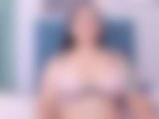 Live cam show with claudiacole - Green Eyes on Uber Horny
