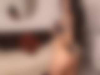 Live cam show with Laira Scott - Show Oil on Camsoda