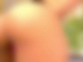 Live cam show with Zooey Sugar - Shaved Pussy Big Tits on Cam Slut