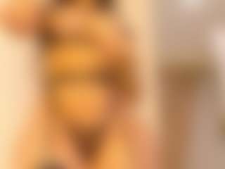 Live cam show with Zoey Sugar - Black Shaved Pussy on CamClone