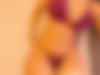 Live cam show with Zoey Sugar - Anal Latina on Camsoda | colombia