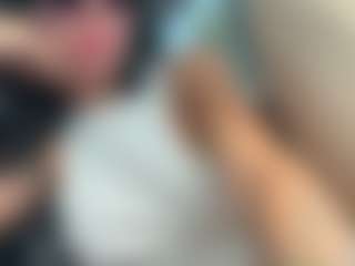 Live cam show with Tight Tiny MILF - Hush on Camsoda