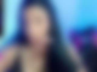Live cam show with aslyandrea - Bisexual on Mixed Magazine Live