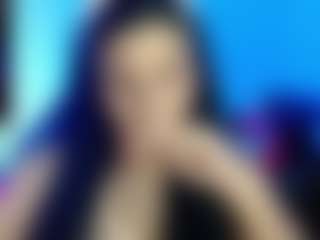 Live cam show with aslyandrea - Flashing on Camiplay Live