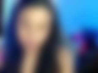 Live cam show with aslyandrea - Flashing on CamwithHer