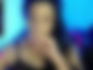 Live cam show with aslyandrea - Oil on Hubzter Live