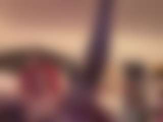 Live cam show with Kandiikisses - Middle Aged on CamSodaAdn