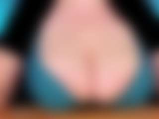 Live cam show with Clara - Office on UwU Esports