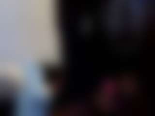 Live cam show with Slutty Buttercup - Nora on AdultVida.com