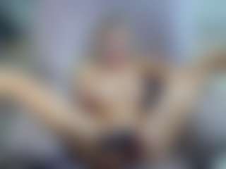 gigisquirter's Live Sex Cam Show