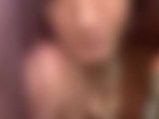 AvaRayne69's Live Sex Cam Show