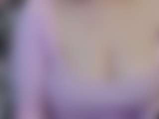 Live cam show with squirtyeleanor - Wife on MyBangCams